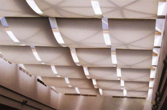 电动卷帘产品已广泛应用于现代建筑遮阳领域